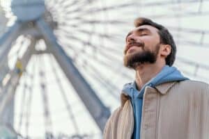 A riqueza emocional é o luxo invisível dos bem-sucedidos — equilíbrio, serenidade e propósito como sinais de verdadeira prosperidade.